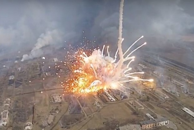 На Донбассе взорвался склад боеприпасов террористов