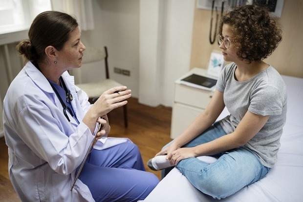 Підлітки зможуть самостійно відвідувати лікарів і тримати діагноз у таємниці - МОЗ