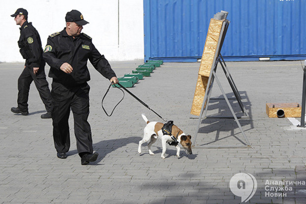 Надо еще $4 млрд: Пока Гройсман борол контрабанду на границе, появились новые схемы