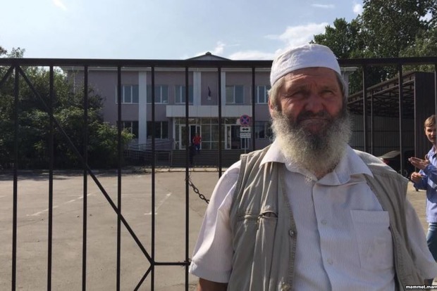 В Симферополе оккупанты проводят обыски у крымскотатарского активиста