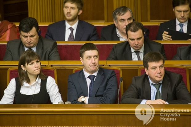 Кириленко закликав фракції внести резолюцію про недовіру Кабміну