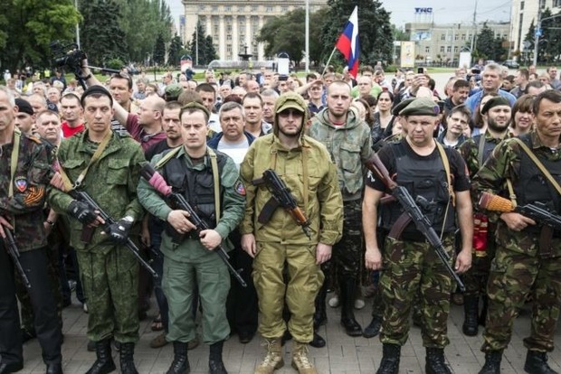 Орковласть создает картинку ожидания штурма ВС Украины - житель Енакиево