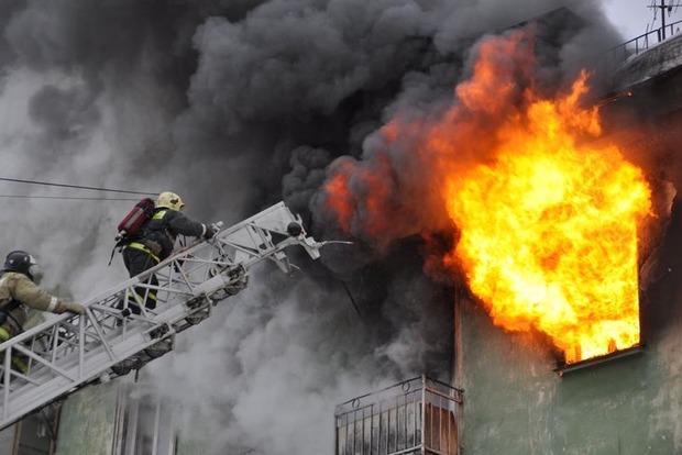 В Киеве горел девятиэтажный дом