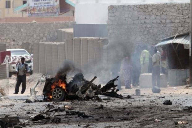 В Сомали боевики напали на отель: 17 человек убиты