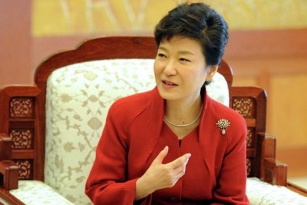 Коррупция и разглашение гостайны: экс-президента Южной Кореи посадили на 24 года в тюрьму