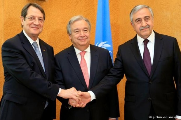 Переговори щодо возз'єднання Кіпру завершилася безрезультатно