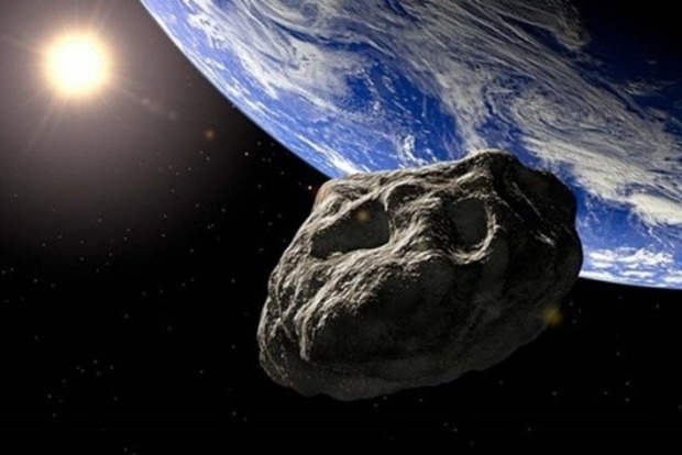 К Земле приближается астероид размером с небоскреб