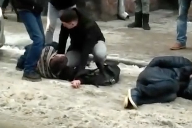 Масова бійка сталася у Львові через дівчину
