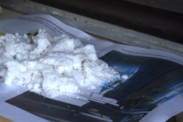 ﻿Вдома у жителя Полтавської області знайшли два кілограми наркотиків