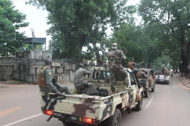 Франция обеспокоена возможным соглашением между Мали и российскими наемниками