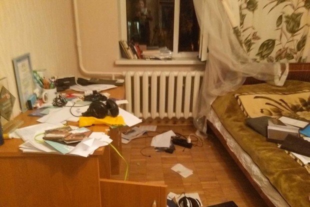 Вынесли вещи для военных: квартиру известного волонтера ограбили в Киеве