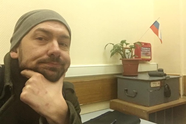 Українського журналіста Цимбалюка через годину повинні відпустити на свободу