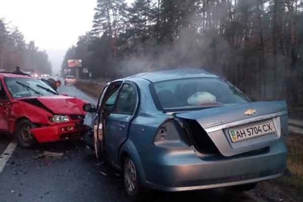 Под Киевом произошло ДТП с пятью автомобилями, есть жертвы