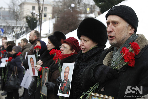 Их души навсегда на Майдане. Семьи Небесной Сотни поминают погибших