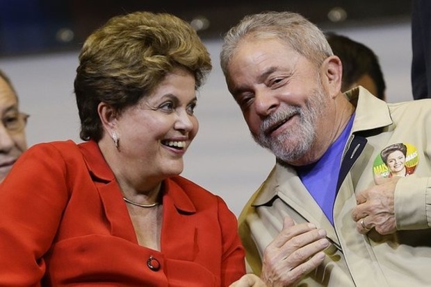 В Бразилии продолжаются беспорядки из-за крупнейшего политического скандала 