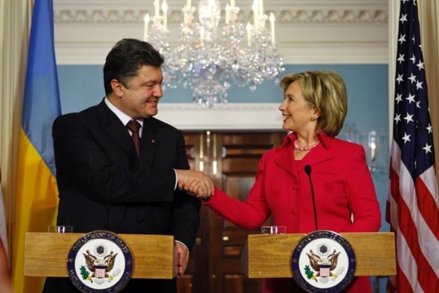 Петро Порошенко подякував Гілларі Клінтон за підтримку України