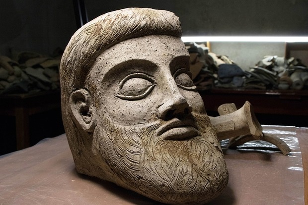 В окупованому Криму знайдено голову статуї Посейдона або Зевса