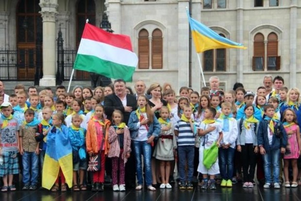 Українські угорці прокоментували рішення Венеціанської комісії