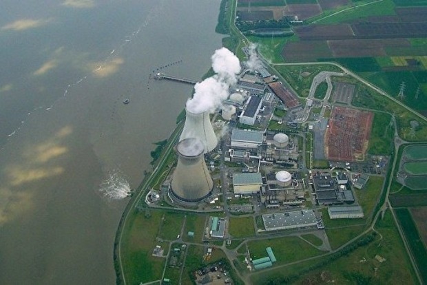 На корпусе реактора АЭС в Бельгии обнаружены 250 опасных трещин
