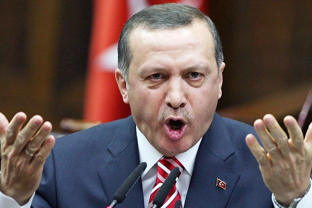 Президент Турции обвинил Меркель в использовании методов нацистов