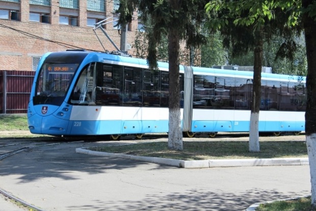 В Виннице презентовали рекордно длинный трамвай  