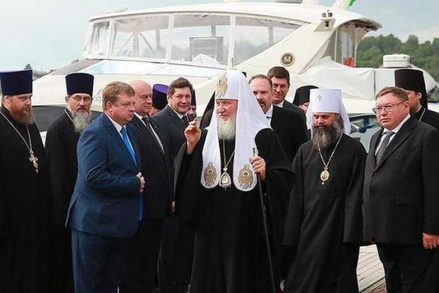 Соцсети взбудоражил кортеж патриарха Кирилла