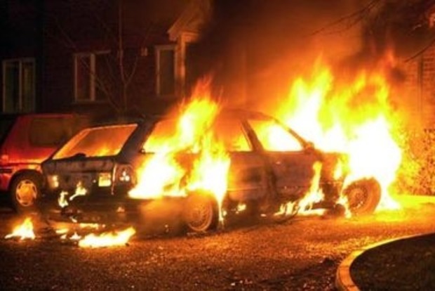 ﻿Активістці руху Наливайченка спалили машину