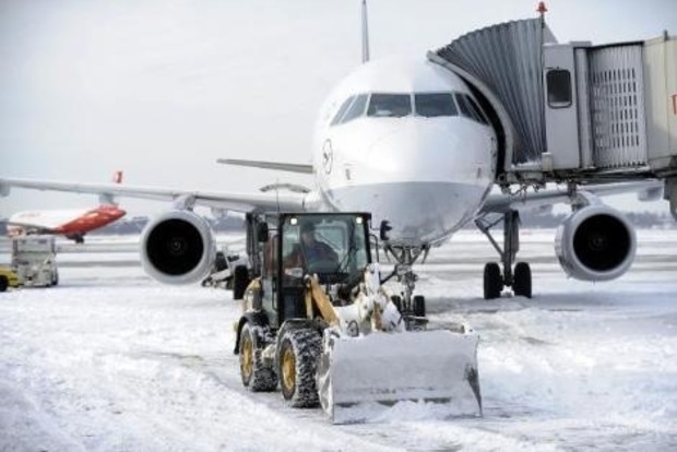 В аэропорту «Борисполь» отменяют и задерживают рейсы