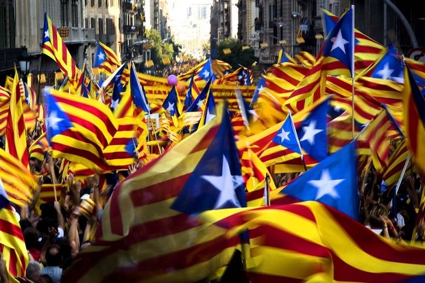 В Каталонии объявили официальные результаты референдума. 90% за выход