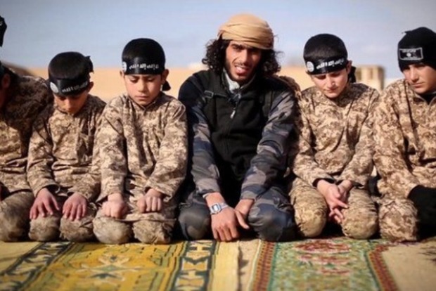 Боевики «Исламского государства» подготовили почти полторы тысячи детей - смертников