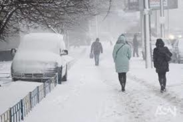 Стихія не відступає: Україну накриють сильні снігопади