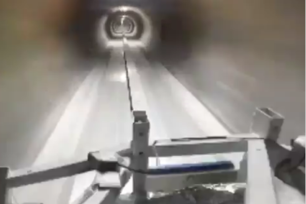 Илон Маск показал головокружительное видео испытаний скоростного тоннеля
