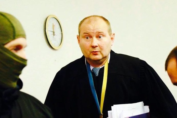 Судья-баночник Чаус решил судиться с президентом Молдовы