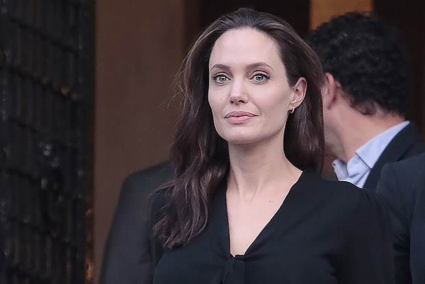 Анджелина Джоли сходила на свидание с экс-супругом своей соперницы
