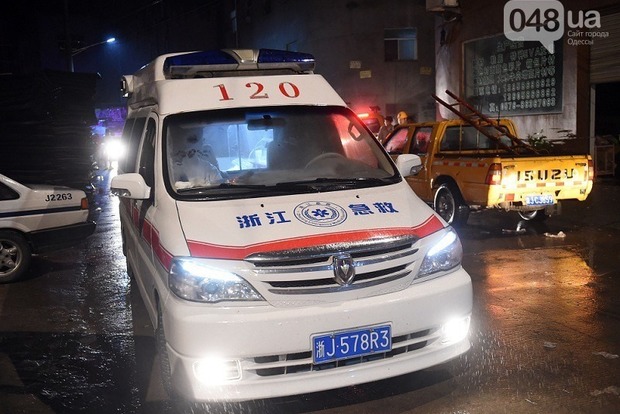 У порту Одеси півроку простоюють 40 машин «швидкої допомоги» з Китаю
