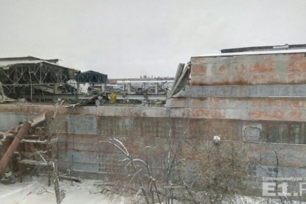 В РФ на заводе по производству Буков рухнула крыша: 4 погибших