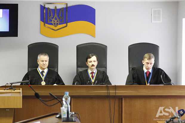 Суд у справі Януковича: Порошенко підтвердив, що їздив до Криму 27 лютого 2014 року