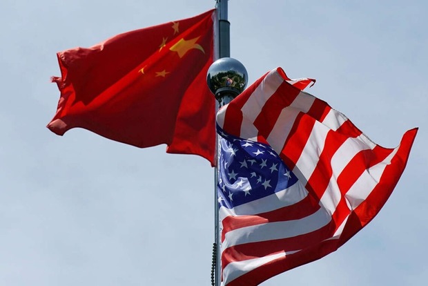 Китай наложил санкции на три оборонных компании США из-за поставок оружия Тайваню