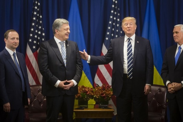 Трамп бурно восхитился встречей с Порошенко