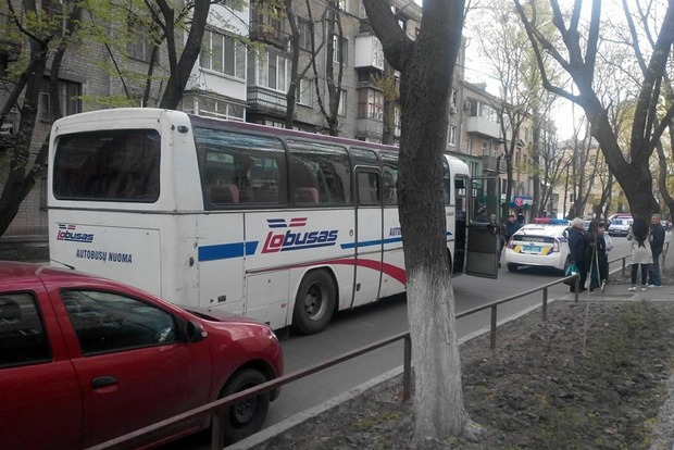 В центре Харькова автобус с 20 школьниками попал в ДТП