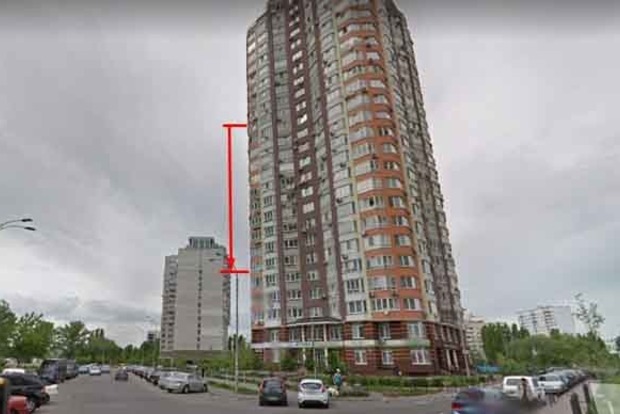 В Киеве с 16 этажа сорвался лифт с женщиной и ребенком