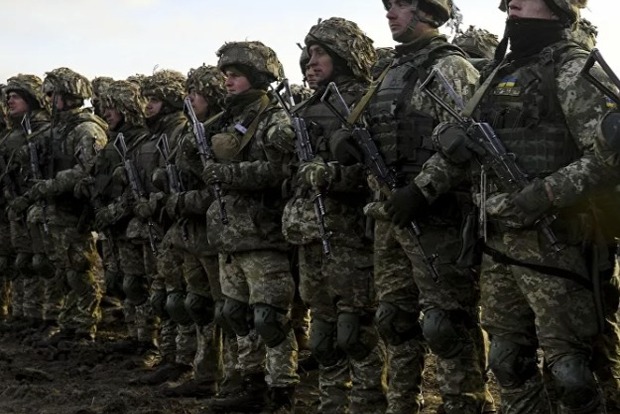 Україна перевела військові звання на стандарти НАТО