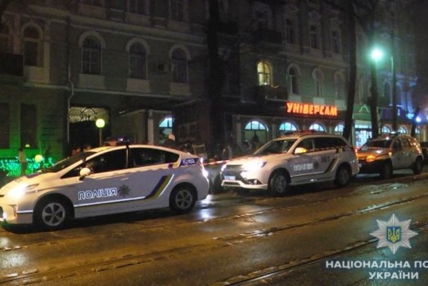 В Одессе задержаны трое россиян, угрожавших прохожим ножом