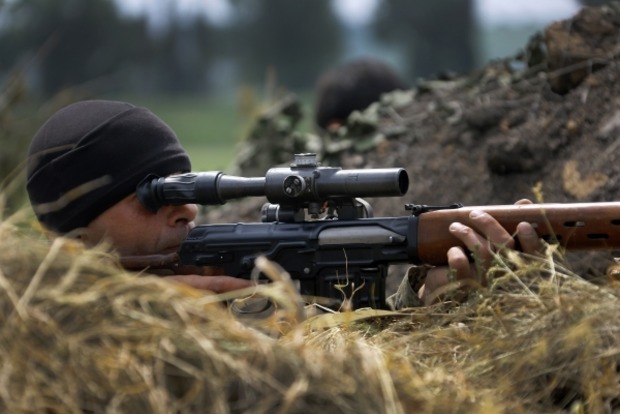 Снайперы «ДНР» обстреляли украинских волонтеров, есть раненые