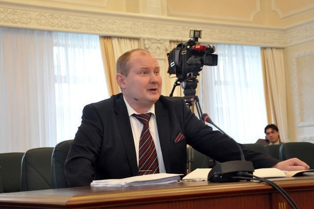 Судья Чаус, которого подозревают в коррупции, может быть в Беларуси