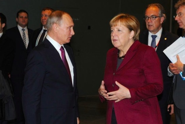 После переговоров с Трампом Меркель съездит в РФ