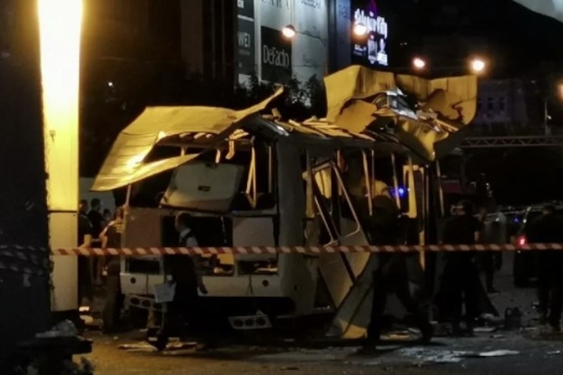 Число жертв вибуху автобуса в Воронежі збільшилася