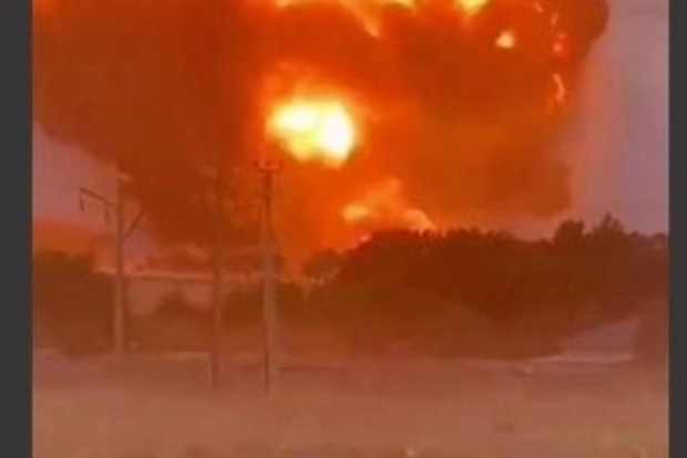 Взрывы на складе боеприпасов на юге Казахстана, погибли пять человек