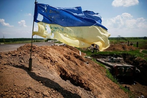 На Донбасі загинув один український воїн, семеро поранені