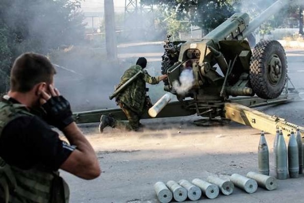 Боевики ударили по жилому сектору Новолуганского из зенитной установки
